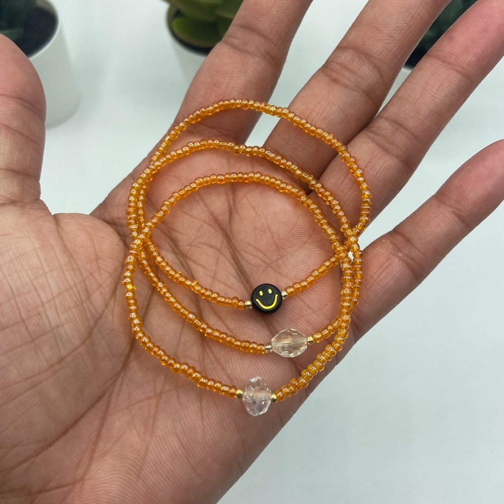 Handmade Trendy Glass Bead Bracelets with Smiley Face